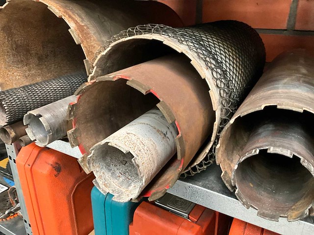 Spit diamantboorstatief + 15 diamantboren - afbeelding 5 van  9