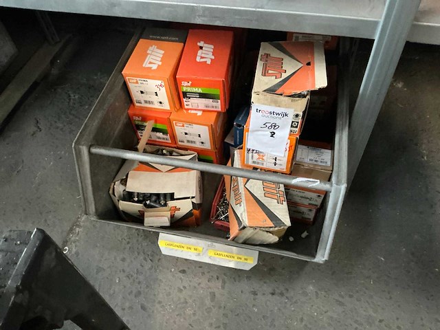 Spit divers bevestigingsmateriaal - afbeelding 1 van  4