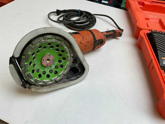 Spit gereedschappen (2x) - afbeelding 2 van  8