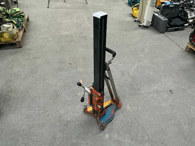 Spit statief kernboormachine - afbeelding 1 van  6