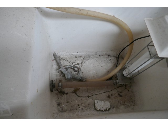 Spoelkuip met circulerende waterpomp en sproeier - afbeelding 4 van  5