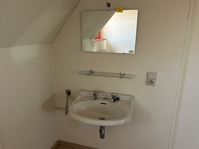 Spoeltafel met spiegel en toebehoren - afbeelding 1 van  1