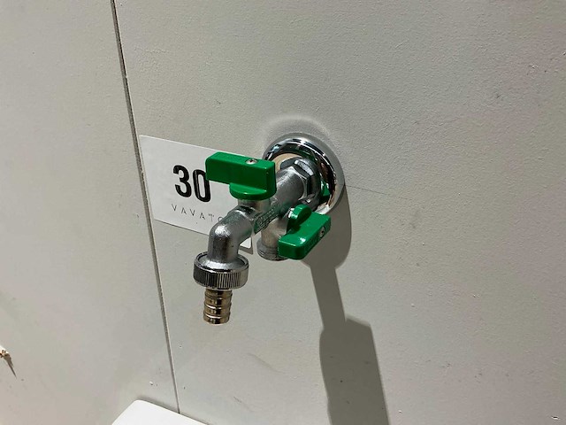 Spoeltafel met tapkraan - afbeelding 3 van  3