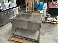 Spoeltafel + werktafel
