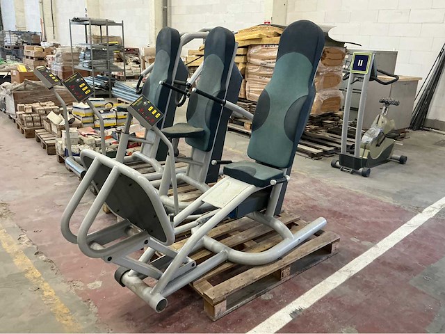 Sport med seated leg press fitness apparaat - afbeelding 2 van  2
