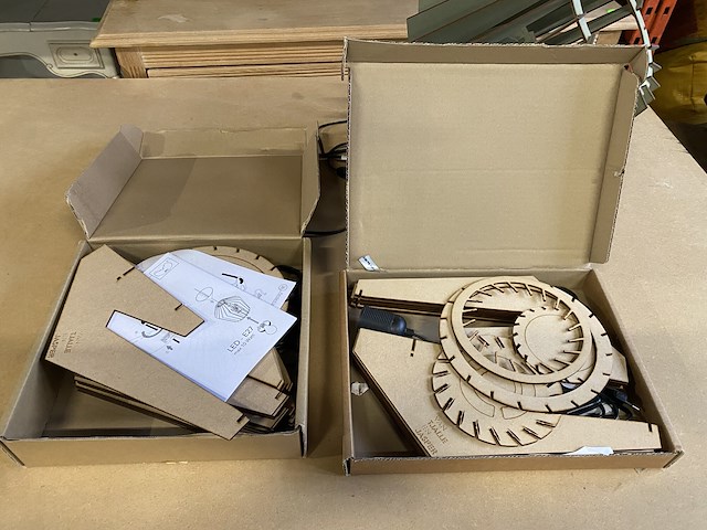 Spot-nik floor & table lamp (3st) - afbeelding 3 van  4