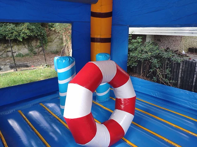 Springkasteel “haai" met afneembaar zwembad/ballenbad - afbeelding 4 van  5