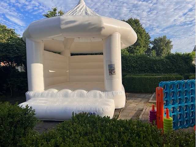 Springkasteel trouw / wedding - afbeelding 6 van  6