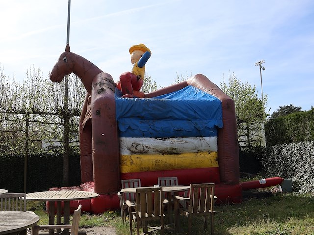 Springkasteel - afbeelding 3 van  10