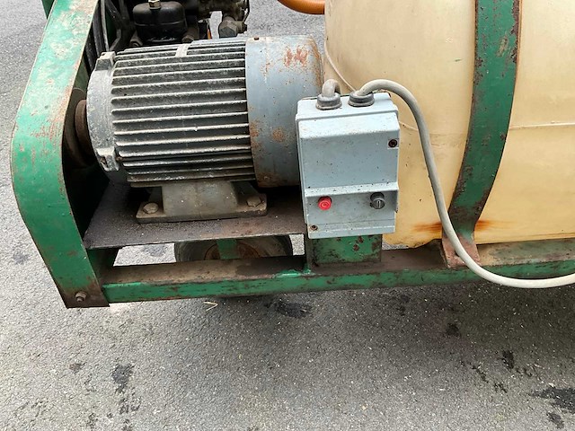 Sproeivat 300 liter - afbeelding 5 van  14