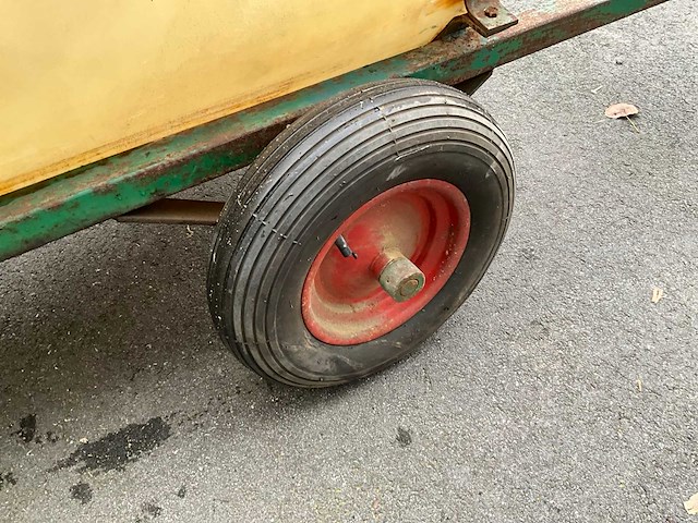 Sproeivat 300 liter - afbeelding 13 van  13