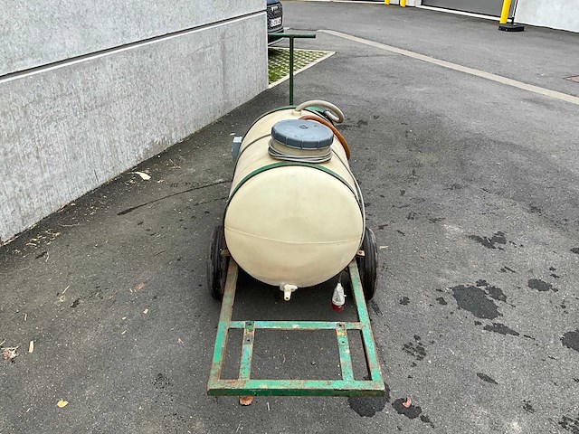 Sproeivat 300 liter - afbeelding 7 van  13