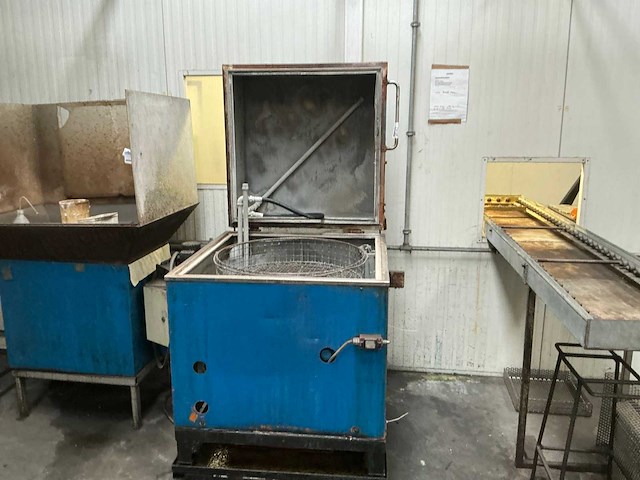 Sproeiwasmachine voor onderdelen - afbeelding 1 van  7