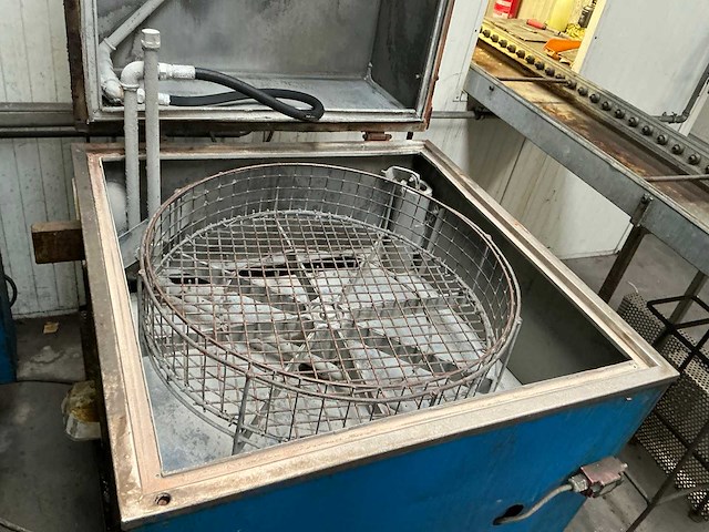 Sproeiwasmachine voor onderdelen - afbeelding 4 van  7