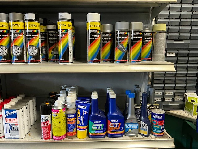 Spuitbussen (400x) - afbeelding 1 van  11