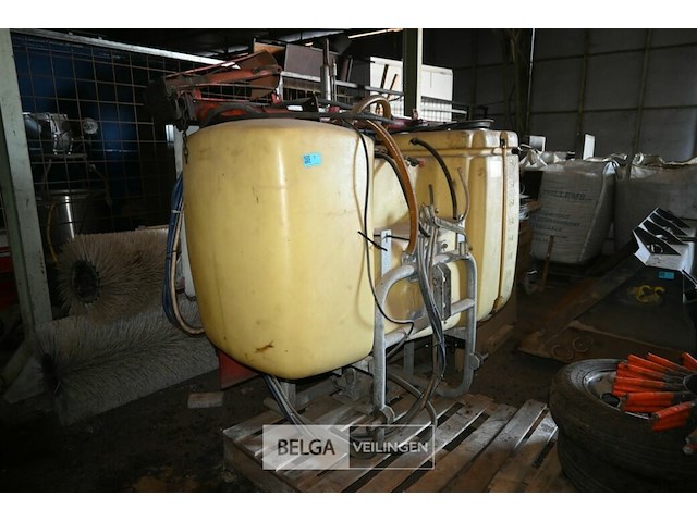 Spuitvat 800 liter - afbeelding 1 van  7