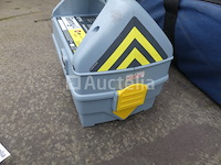 Spx genie 4 vloer metaaldetector + accessoires - afbeelding 3 van  7