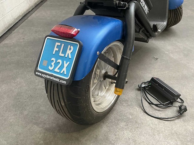 Spyder wheelz - caiqiees 2.0 - e-scooter - afbeelding 5 van  12