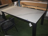 Square tafelpoten charcoal | square tafelframe 220x100 charcoal | tafelblad keramiek: kies je afmeting en uitvoering: 220x100cm, keramiek, bianco statuario venato - afbeelding 1 van  2