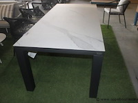 Square tafelpoten charcoal | square tafelframe 220x100 charcoal | tafelblad keramiek: kies je afmeting en uitvoering: 220x100cm, keramiek, bianco statuario venato - afbeelding 2 van  2