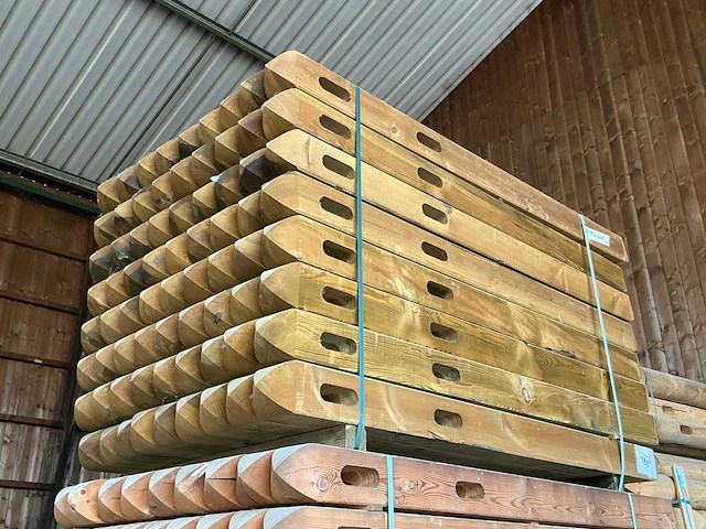 Square zachthouten paal (72x) - afbeelding 1 van  3