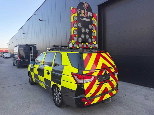 Ssangyong rodius signalisatievoertuig - afbeelding 10 van  14