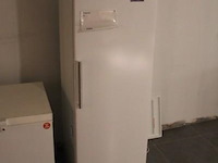 St. diepvriezer (met inhoud) siemens - afbeelding 1 van  1