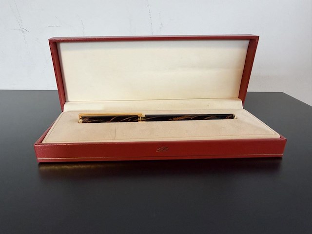 S.t. dupont "classique" rollerball pen – chinese lak / laque de chine & verguld - afbeelding 1 van  6