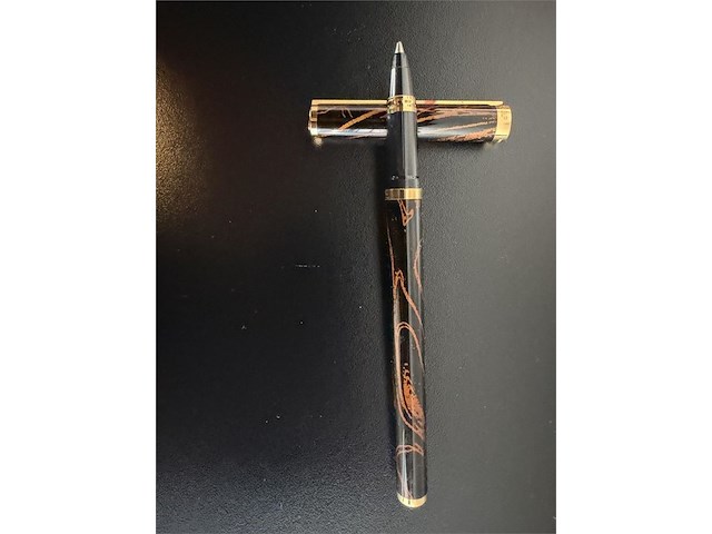 S.t. dupont "classique" rollerball pen – chinese lak / laque de chine & verguld - afbeelding 2 van  6