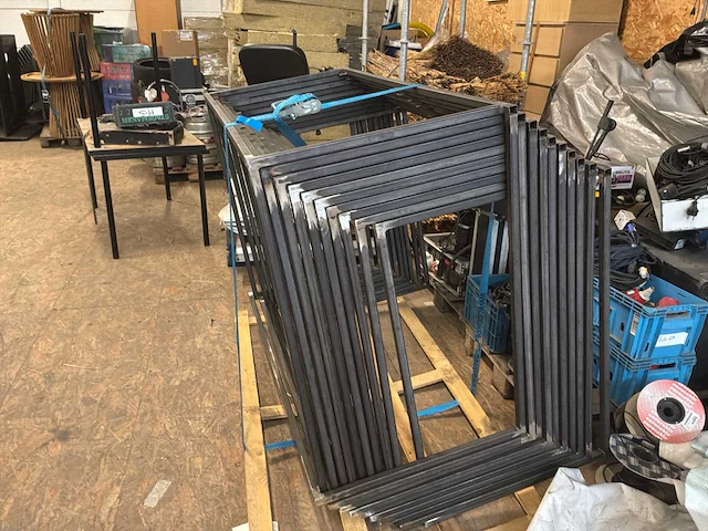 Sta-tafel set van 10 stuks, alleen de structuur - afbeelding 1 van  11