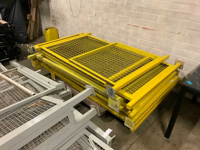 Staalconstructie (2x) - afbeelding 1 van  2