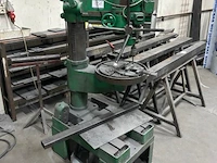 Staande boormachine arboga tr 125 s, serienummer 41357. voorzien van een vermogen van 1,2 kw en een netspanning van 380 v.