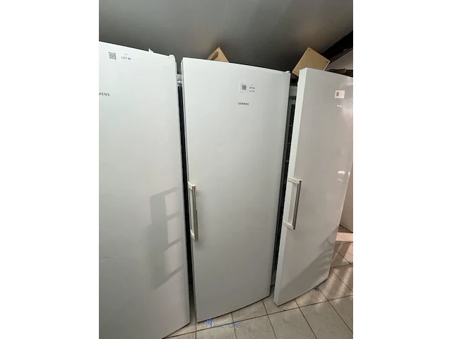 Staande diepvriezer siemens - afbeelding 1 van  3