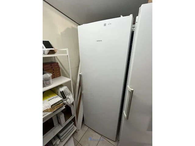 Staande diepvriezer siemens - afbeelding 1 van  4