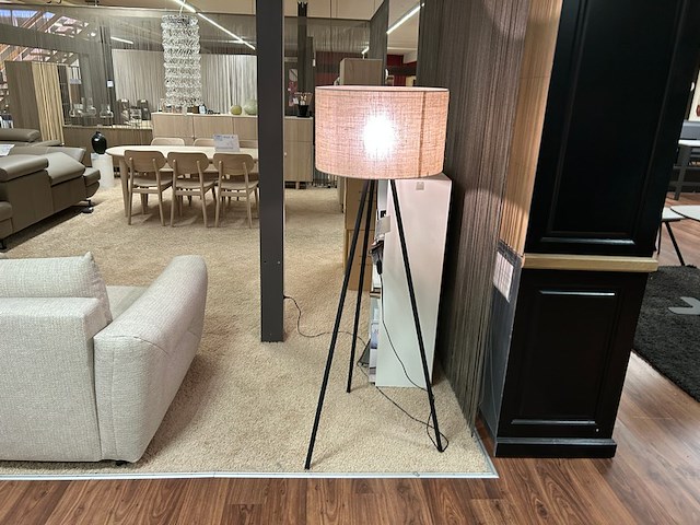 Staande lamp juta - afbeelding 1 van  5