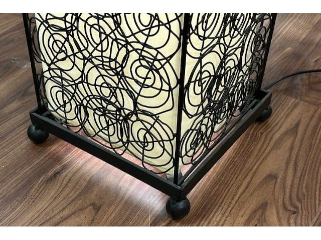 Staande lamp - afbeelding 4 van  9