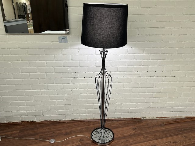 Staande lamp - afbeelding 1 van  8