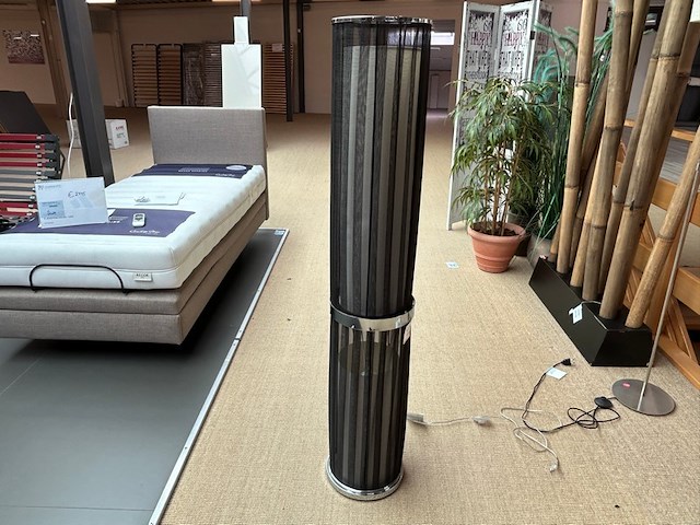 Staande lamp - afbeelding 1 van  6
