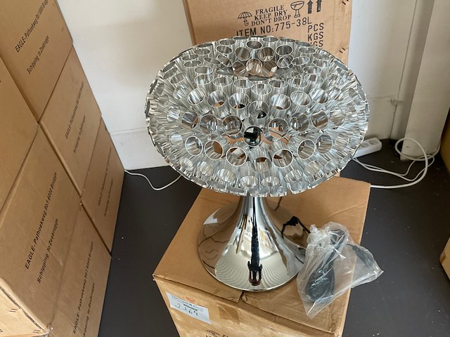 Staande lamp - afbeelding 1 van  4