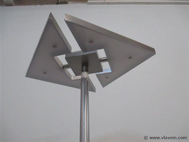 Staande lamp - afbeelding 2 van  3