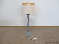 Staande lamp - afbeelding 1 van  3