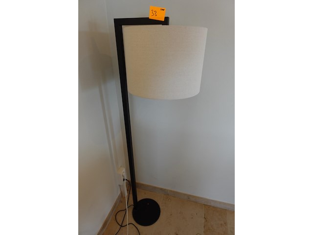 Staande lamp - afbeelding 1 van  1