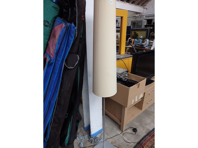 Staande lamp - afbeelding 1 van  2