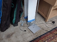 Staande lamp - afbeelding 2 van  2