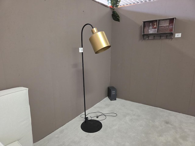 Staande lamp - afbeelding 1 van  5