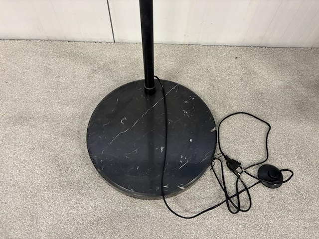 Staande lamp - afbeelding 3 van  3