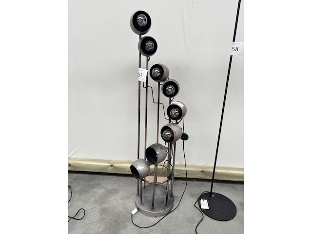 Staande lamp - afbeelding 1 van  4