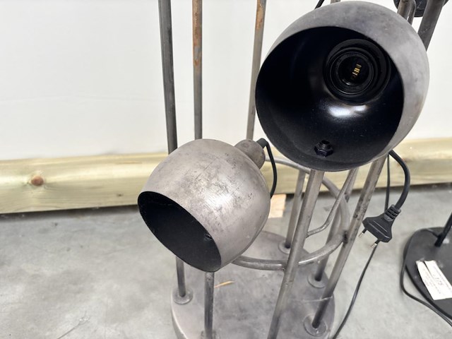 Staande lamp - afbeelding 3 van  4