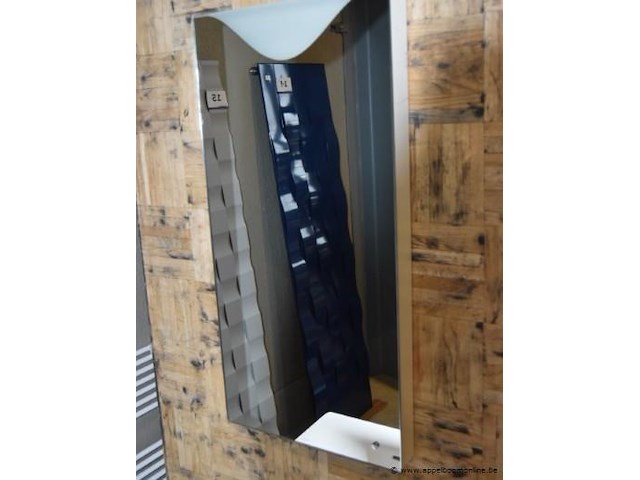 Staande wasbak en rechthoekige spiegel - afbeelding 3 van  4