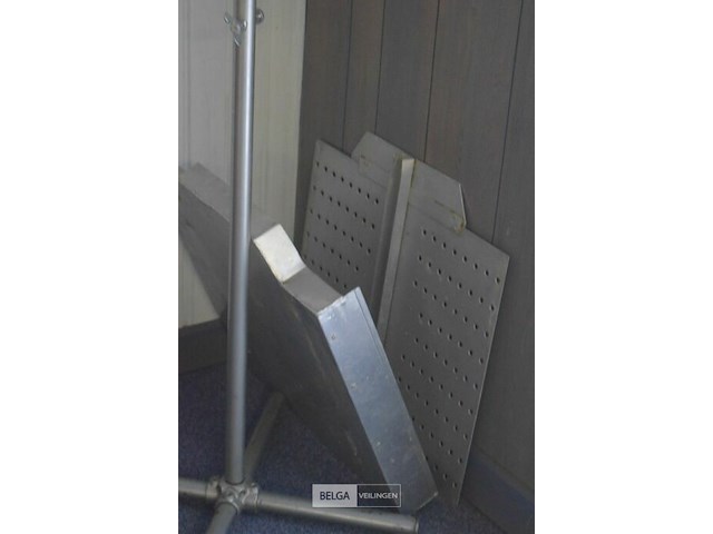 Staander voor scherm en 2 platen - afbeelding 3 van  3